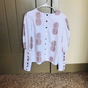 Pineapple and gold detailing buttons